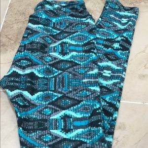Lularoe one size leggings